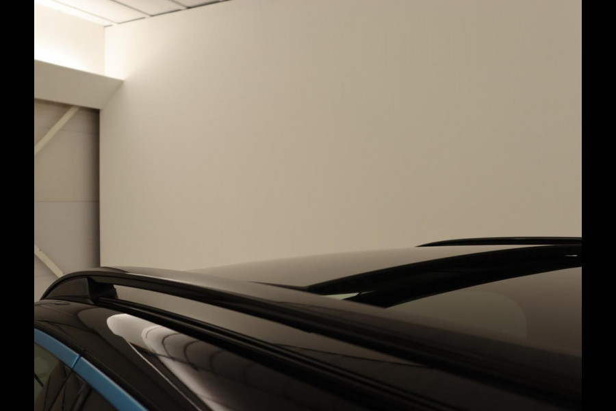 Lynk & Co 01 1.5 Plug In | Panoramadak | Infinity by Harman | Camera | Adaptive cruise | Stoelverwarming | Carplay | Memory | Full LED Lynk & Co 01 1.5 Plug In | Panoramadak | Infinity by Harman | Camera | Adaptive cruise | Stoelverwarming | Carplay | Memory | Full LED