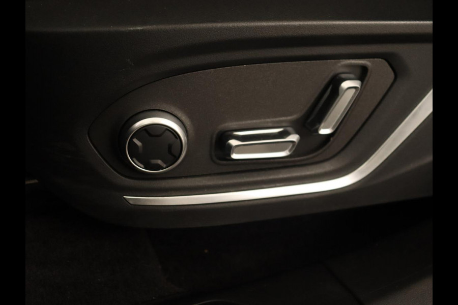 Lynk & Co 01 1.5 Plug In | Panoramadak | Infinity by Harman | Camera | Adaptive cruise | Stoelverwarming | Carplay | Memory | Full LED Lynk & Co 01 1.5 Plug In | Panoramadak | Infinity by Harman | Camera | Adaptive cruise | Stoelverwarming | Carplay | Memory | Full LED