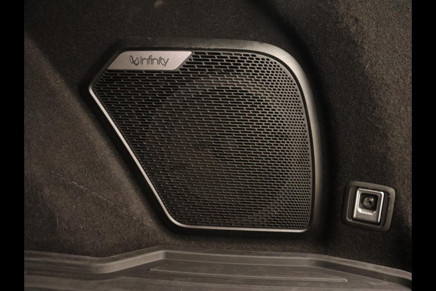 Lynk & Co 01 1.5 Plug In | Panoramadak | Infinity by Harman | Camera | Adaptive cruise | Stoelverwarming | Carplay | Memory | Full LED Lynk & Co 01 1.5 Plug In | Panoramadak | Infinity by Harman | Camera | Adaptive cruise | Stoelverwarming | Carplay | Memory | Full LED