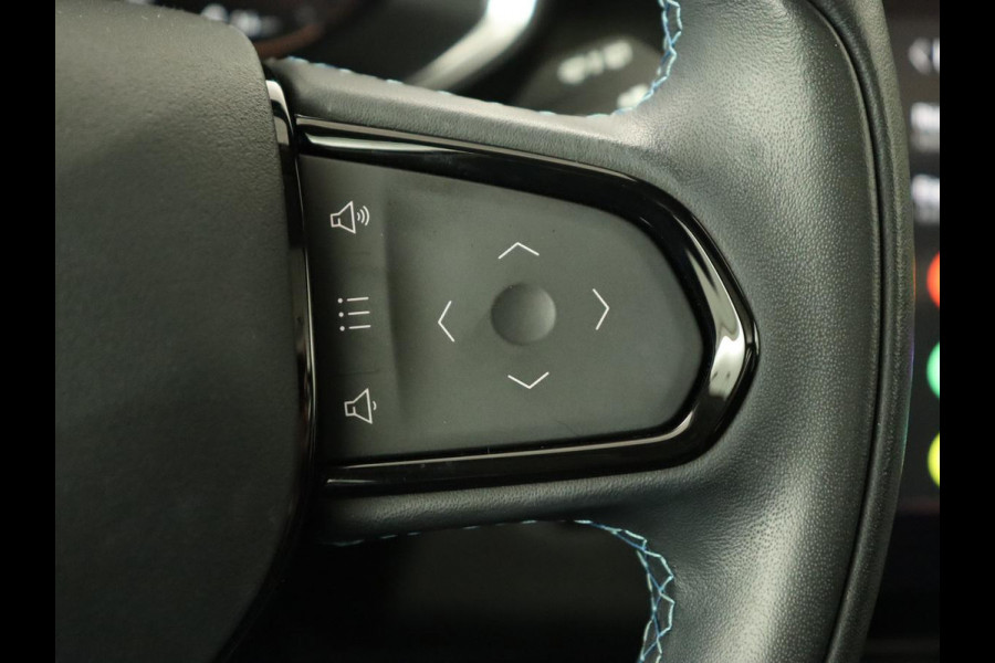 Lynk & Co 01 1.5 Plug In | Panoramadak | Infinity by Harman | Camera | Adaptive cruise | Stoelverwarming | Carplay | Memory | Full LED