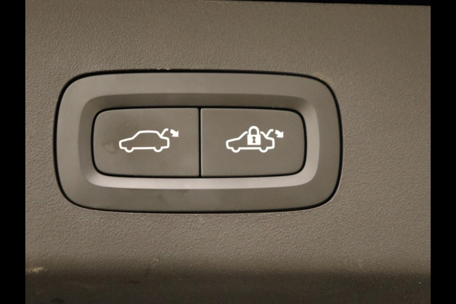 Lynk & Co 01 1.5 Plug In | Panoramadak | Infinity by Harman | Camera | Adaptive cruise | Stoelverwarming | Carplay | Memory | Full LED