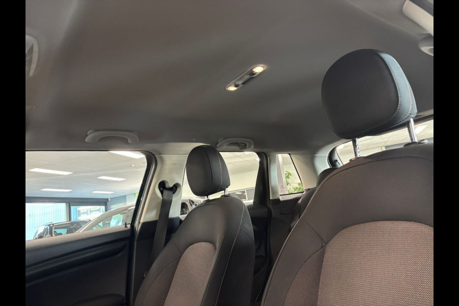 MINI Mini 1.2 One Chili Business LMV VELGEN NAVIGATIE CLIMATE CONTROL MINI Mini 1.2 One Chili Business LMV VELGEN NAVIGATIE CLIMATE CONTROL