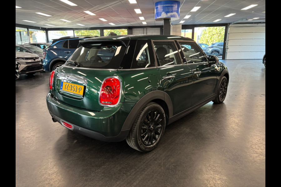 MINI Mini 1.2 One Chili Business LMV VELGEN NAVIGATIE CLIMATE CONTROL MINI Mini 1.2 One Chili Business LMV VELGEN NAVIGATIE CLIMATE CONTROL