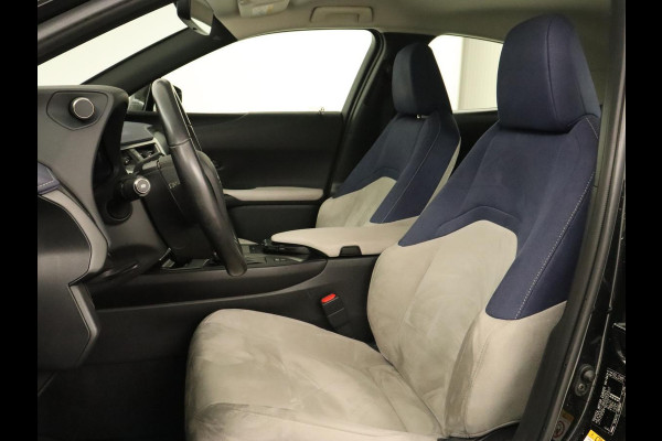 Lexus UX 250h AWD | Carplay | Adaptive cruise | Alcantara | Camera | Full LED | Navigatie | Bluetooth | Digital Cockpit Lexus UX 250h AWD | Carplay | Adaptive cruise | Alcantara | Camera | Full LED | Navigatie | Bluetooth | Digital Cockpit
