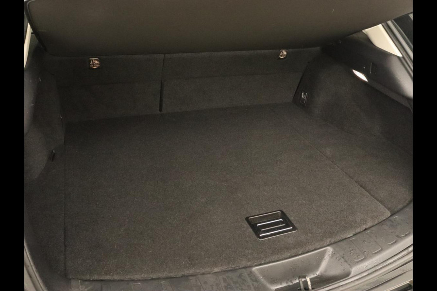 Lexus UX 250h AWD | Carplay | Adaptive cruise | Alcantara | Camera | Full LED | Navigatie | Bluetooth | Digital Cockpit Lexus UX 250h AWD | Carplay | Adaptive cruise | Alcantara | Camera | Full LED | Navigatie | Bluetooth | Digital Cockpit