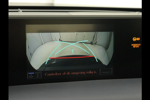 Lexus UX 250h AWD | Carplay | Adaptive cruise | Alcantara | Camera | Full LED | Navigatie | Bluetooth | Digital Cockpit Lexus UX 250h AWD | Carplay | Adaptive cruise | Alcantara | Camera | Full LED | Navigatie | Bluetooth | Digital Cockpit