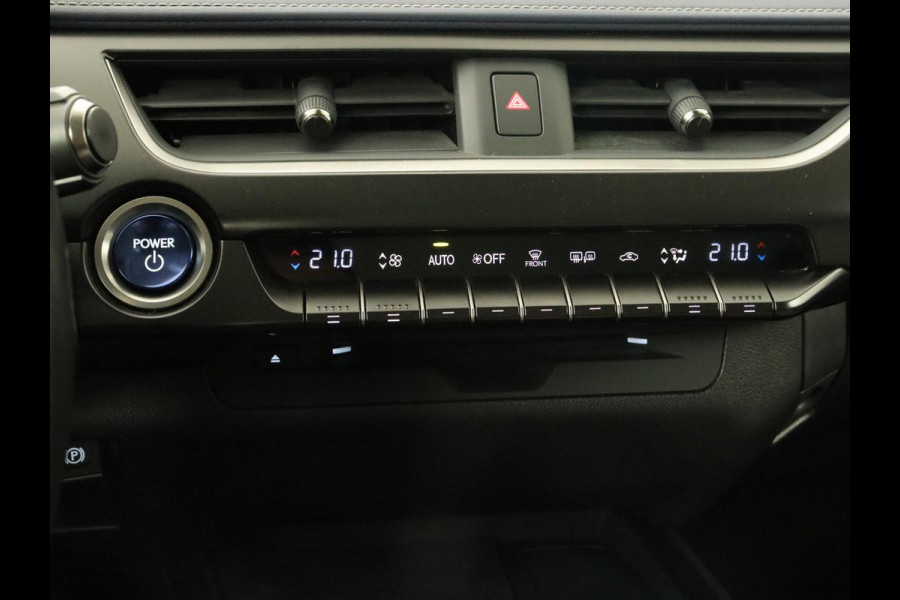 Lexus UX 250h AWD | Carplay | Adaptive cruise | Alcantara | Camera | Full LED | Navigatie | Bluetooth | Digital Cockpit Lexus UX 250h AWD | Carplay | Adaptive cruise | Alcantara | Camera | Full LED | Navigatie | Bluetooth | Digital Cockpit
