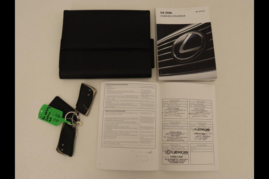 Lexus UX 250h AWD | Carplay | Adaptive cruise | Alcantara | Camera | Full LED | Navigatie | Bluetooth | Digital Cockpit Lexus UX 250h AWD | Carplay | Adaptive cruise | Alcantara | Camera | Full LED | Navigatie | Bluetooth | Digital Cockpit