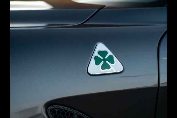 Alfa Romeo Giulia 2.9 V6 Quadrifoglio | Carbon stoelen | Akrapovic | Keramisch | Lederen dash.