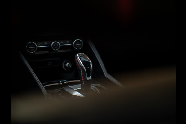 Alfa Romeo Giulia 2.9 V6 Quadrifoglio | Carbon stoelen | Akrapovic | Keramisch | Lederen dash.