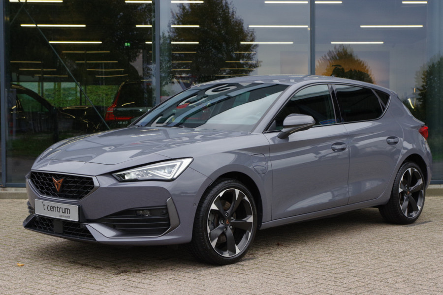 CUPRA Leon 1.4 e-Hybrid 204 PK Adrenaline PHEV, Camera, Kuipstoelen, Keyless, LED