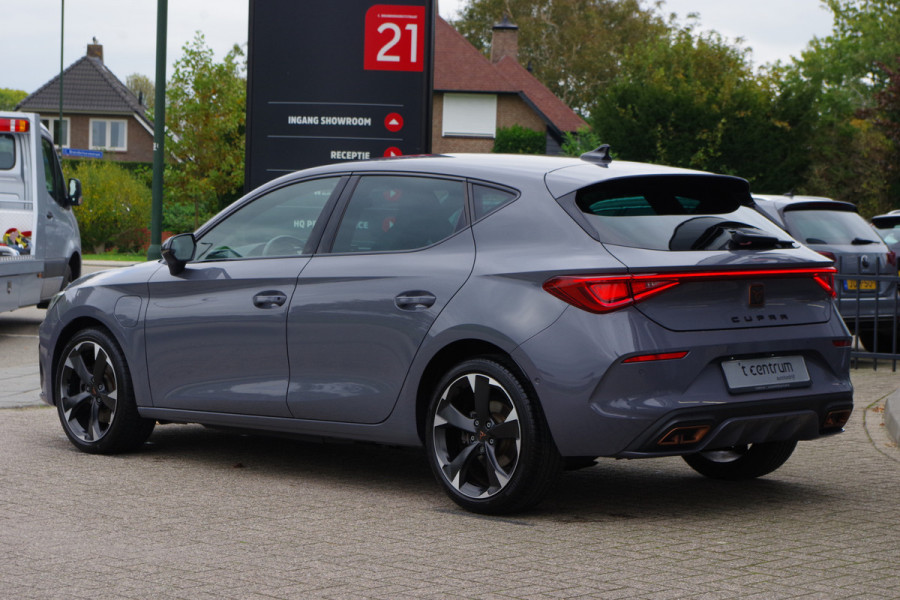 CUPRA Leon 1.4 e-Hybrid 204 PK Adrenaline PHEV, Camera, Kuipstoelen, Keyless, LED