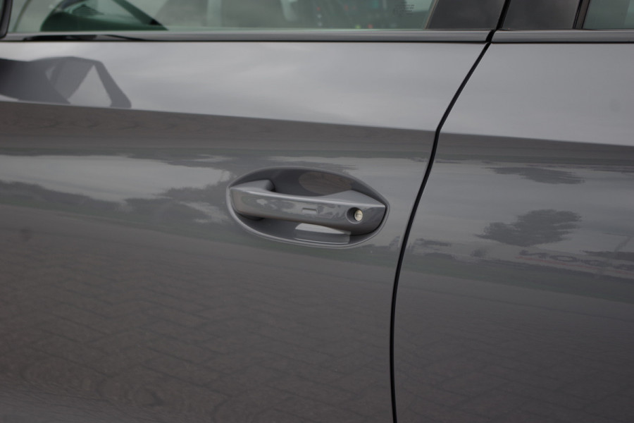 CUPRA Leon 1.4 e-Hybrid 204 PK Adrenaline PHEV, Camera, Kuipstoelen, Keyless, LED