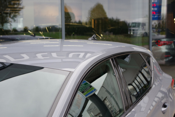 CUPRA Leon 1.4 e-Hybrid 204 PK Adrenaline PHEV, Camera, Kuipstoelen, Keyless, LED
