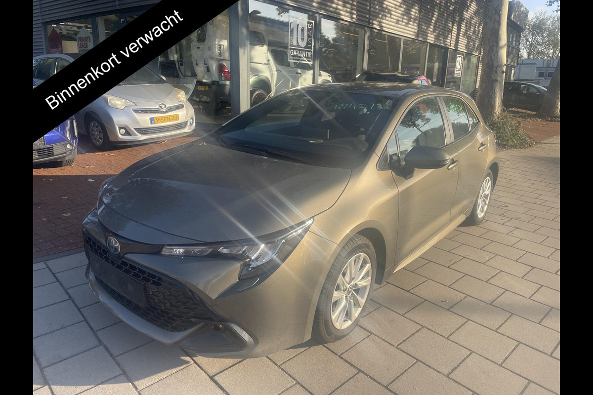 Toyota Corolla Hybrid 140 Business | Stuur- & Stoelverwarming | Apple Carplay & AndriodAUTO | Navigatie Toyota Corolla Hybrid 140 Business | Stuur- & Stoelverwarming | Apple Carplay & AndriodAUTO | Navigatie