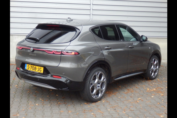 Alfa Romeo Tonale 1.5T Hybrid 160PK | TI- Uitvoering | Leder- Pakket | Alfa Romeo Tonale 1.5T Hybrid 160PK | TI- Uitvoering | Leder- Pakket |