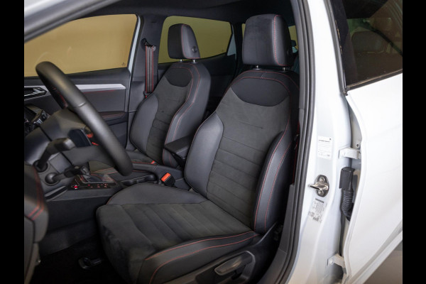 Seat Ibiza 1.0 TSI FR Limited Edition / 110pk / Panorama dak / Stoelverwarming / Keyless / Seat Ibiza 1.0 TSI FR Limited Edition / 110pk / Panorama dak / Stoelverwarming / Keyless /