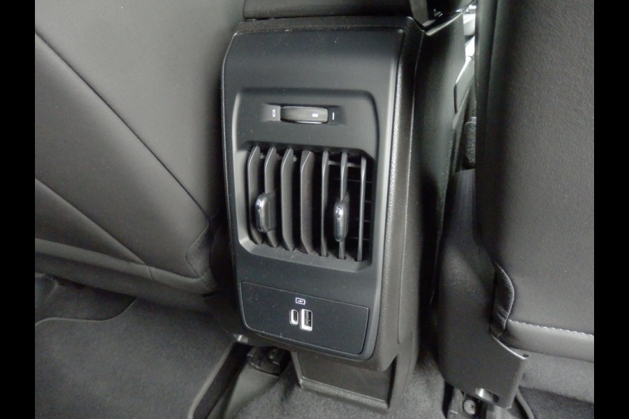 Alfa Romeo Tonale 1.5T Hybrid 160PK | TI- Uitvoering | Leder- Pakket | Alfa Romeo Tonale 1.5T Hybrid 160PK | TI- Uitvoering | Leder- Pakket |