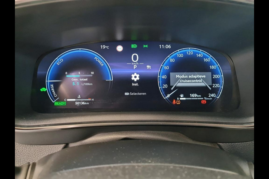 Toyota Corolla Touring Sports 1.8 Hybrid Active Auto. Navigatie Apple Carplay/Android Auto Camera Adaptive Cruise Control Virtual Cockpit Climate Control Lichtmetalen velgen