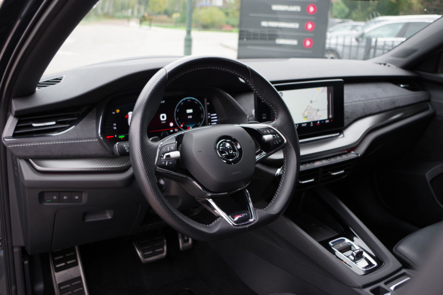 Škoda Octavia Combi 1.4 TSI RS 245 PK iV PHEV BNS, LED, Keyless, Adap. Cruise Control, Carplay, Head-Up, Camera Škoda Octavia Combi 1.4 TSI RS 245 PK iV PHEV BNS, LED, Keyless, Adap. Cruise Control, Carplay, Head-Up, Camera