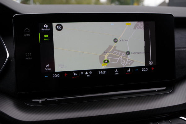 Škoda Octavia Combi 1.4 TSI RS 245 PK iV PHEV BNS, LED, Keyless, Adap. Cruise Control, Carplay, Head-Up, Camera Škoda Octavia Combi 1.4 TSI RS 245 PK iV PHEV BNS, LED, Keyless, Adap. Cruise Control, Carplay, Head-Up, Camera