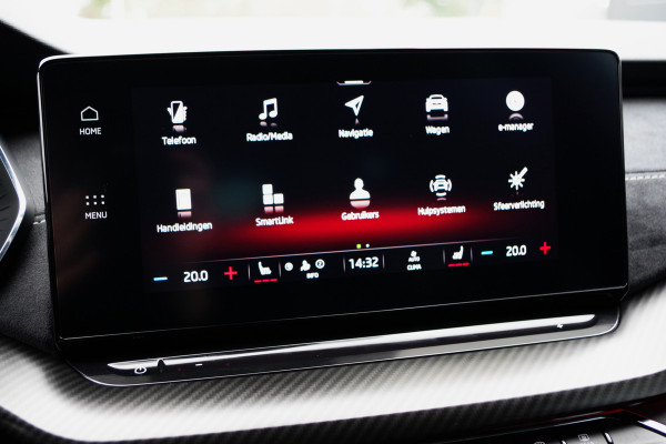 Škoda Octavia Combi 1.4 TSI RS 245 PK iV PHEV BNS, LED, Keyless, Adap. Cruise Control, Carplay, Head-Up, Camera Škoda Octavia Combi 1.4 TSI RS 245 PK iV PHEV BNS, LED, Keyless, Adap. Cruise Control, Carplay, Head-Up, Camera