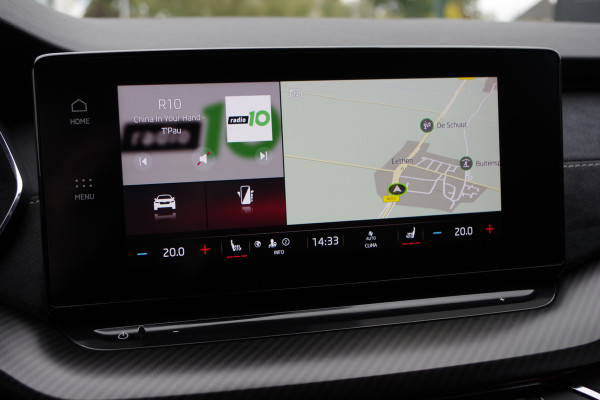 Škoda Octavia Combi 1.4 TSI RS 245 PK iV PHEV BNS, LED, Keyless, Adap. Cruise Control, Carplay, Head-Up, Camera Škoda Octavia Combi 1.4 TSI RS 245 PK iV PHEV BNS, LED, Keyless, Adap. Cruise Control, Carplay, Head-Up, Camera