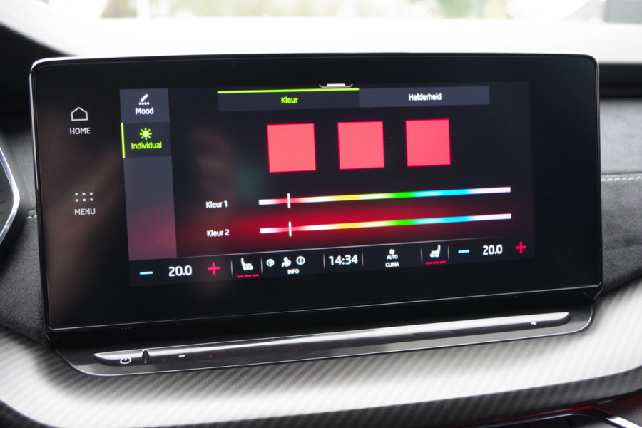 Škoda Octavia Combi 1.4 TSI RS 245 PK iV PHEV BNS, LED, Keyless, Adap. Cruise Control, Carplay, Head-Up, Camera Škoda Octavia Combi 1.4 TSI RS 245 PK iV PHEV BNS, LED, Keyless, Adap. Cruise Control, Carplay, Head-Up, Camera