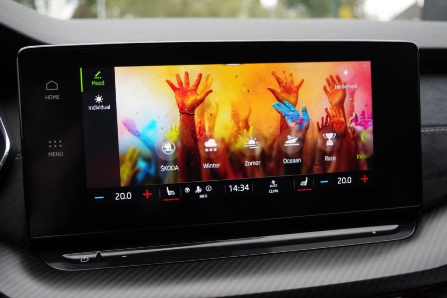 Škoda Octavia Combi 1.4 TSI RS 245 PK iV PHEV BNS, LED, Keyless, Adap. Cruise Control, Carplay, Head-Up, Camera Škoda Octavia Combi 1.4 TSI RS 245 PK iV PHEV BNS, LED, Keyless, Adap. Cruise Control, Carplay, Head-Up, Camera