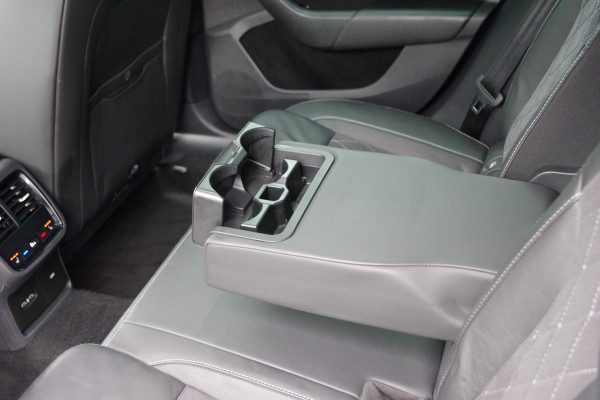 Škoda Octavia Combi 1.4 TSI RS 245 PK iV PHEV BNS, LED, Keyless, Adap. Cruise Control, Carplay, Head-Up, Camera Škoda Octavia Combi 1.4 TSI RS 245 PK iV PHEV BNS, LED, Keyless, Adap. Cruise Control, Carplay, Head-Up, Camera