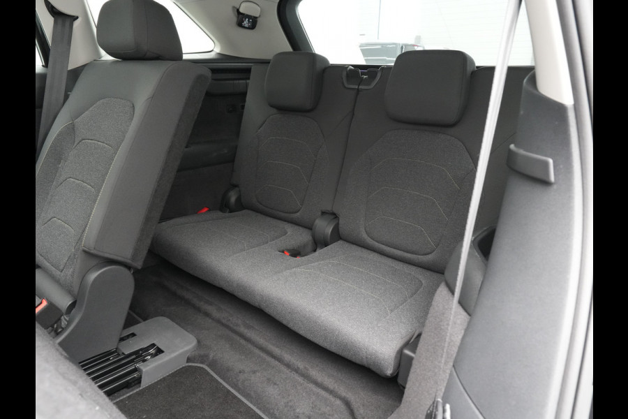 Škoda Kodiaq 1.5 TSI 150pk DSG MHEV Business Edition 7 persoons Panorama Wegkl. trekhaak Camera Stoelverwarming v + a 127