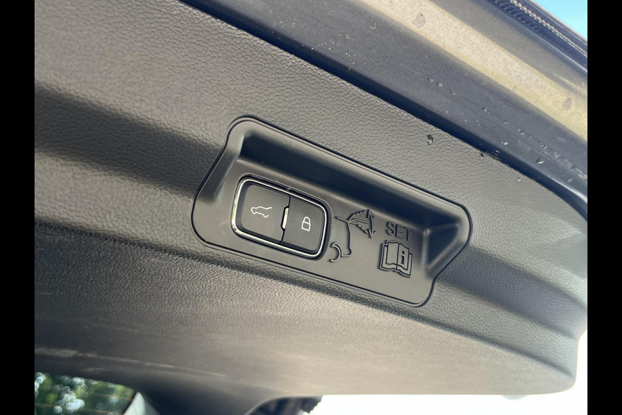 Ford Explorer 3.0 V6 EcoBoost PHEV ST-Line 457pk | Full LED | Adaptieve Cruise | Panorama Dak | Trekhaak afneembaar | 2.500kg Trekgewicht | Verlengde fabrieks garantie tot 08-2028