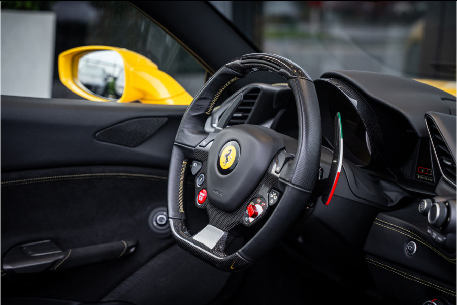 Ferrari 488 3.9 Spider HELE - Giallo Modena | Racing Seats | Carbon | Camera