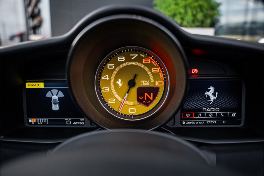 Ferrari 488 3.9 Spider HELE - Giallo Modena | Racing Seats | Carbon | Camera