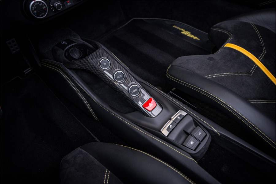 Ferrari 488 3.9 Spider HELE - Giallo Modena | Racing Seats | Carbon | Camera