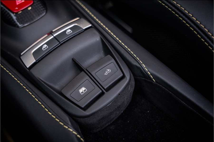 Ferrari 488 3.9 Spider HELE - Giallo Modena | Racing Seats | Carbon | Camera