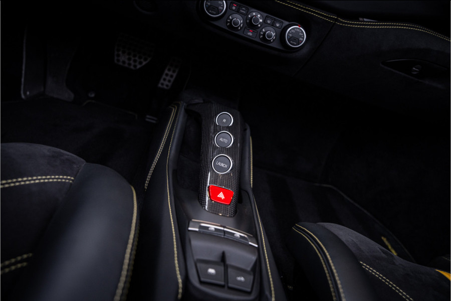 Ferrari 488 3.9 Spider HELE - Giallo Modena | Racing Seats | Carbon | Camera