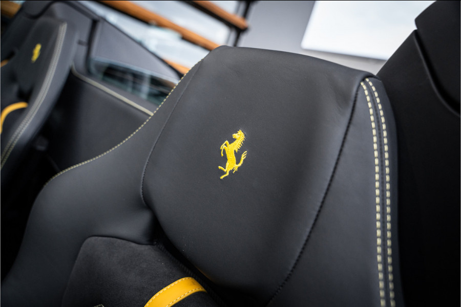 Ferrari 488 3.9 Spider HELE - Giallo Modena | Racing Seats | Carbon | Camera