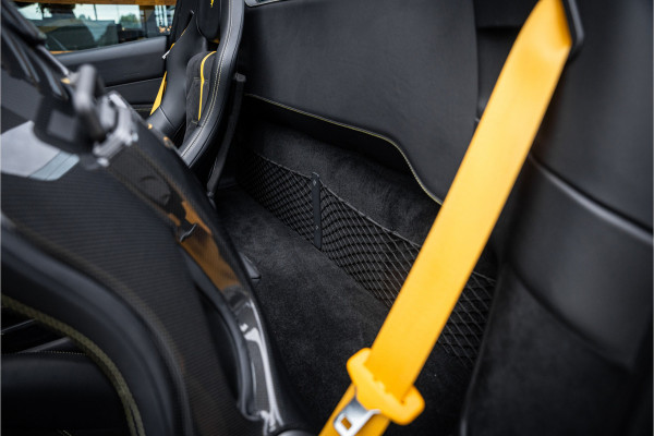 Ferrari 488 3.9 Spider HELE - Giallo Modena | Racing Seats | Carbon | Camera