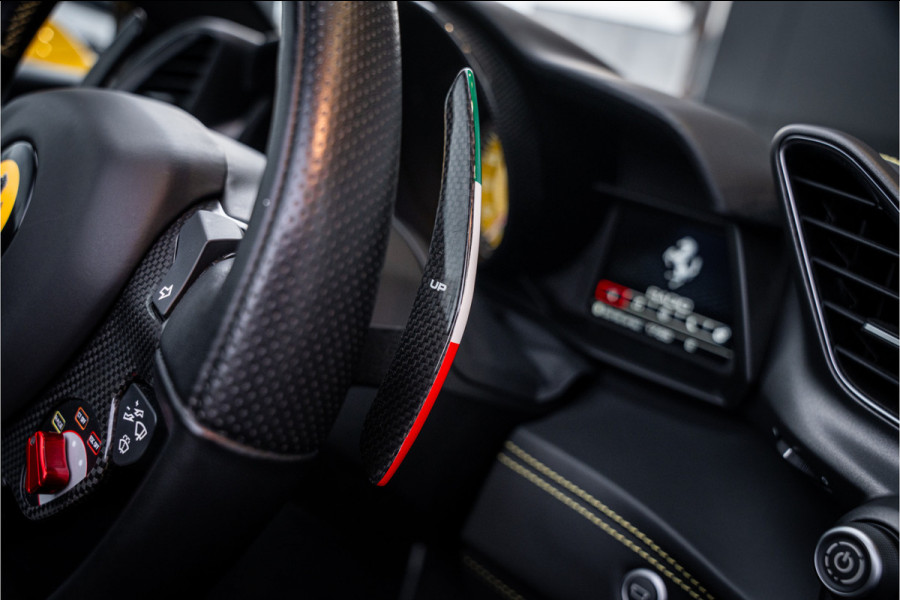 Ferrari 488 3.9 Spider HELE - Giallo Modena | Racing Seats | Carbon | Camera