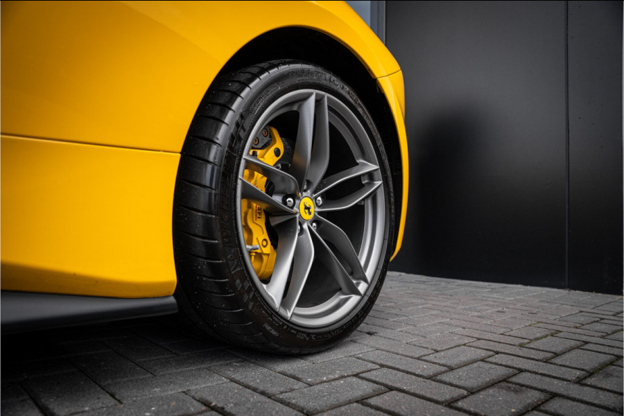 Ferrari 488 3.9 Spider HELE - Giallo Modena | Racing Seats | Carbon | Camera