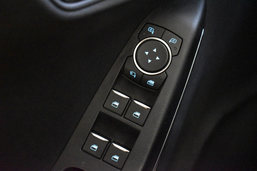 Ford Puma 125PK ECOBOOST HYBRID TITANIUM CARPLAY/LMV/MASSAGE