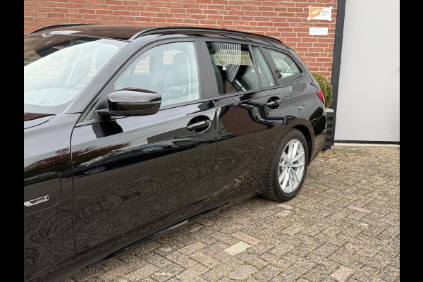 BMW 3 Serie Touring 320e Laser, Carplay, DAB, Sportstoel [BTW, NL, NAP, Dealer-onderhouden]