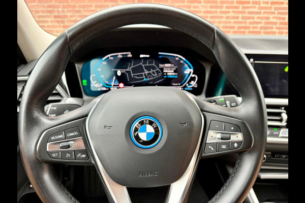 BMW 3 Serie Touring 320e Laser, Carplay, DAB, Sportstoel [BTW, NL, NAP, Dealer-onderhouden]