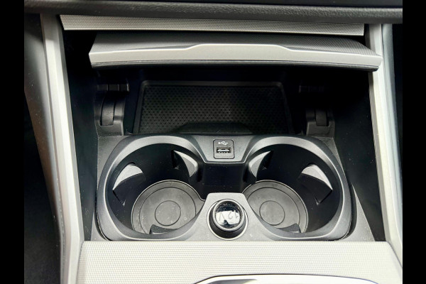 BMW 3 Serie Touring 320e Laser, Carplay, DAB, Sportstoel [BTW, NL, NAP, Dealer-onderhouden]