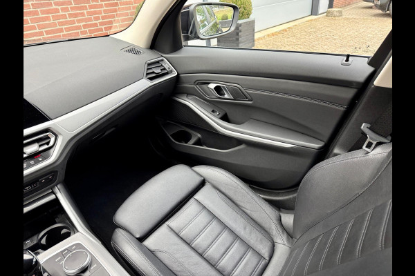 BMW 3 Serie Touring 320e Laser, Carplay, DAB, Sportstoel [BTW, NL, NAP, Dealer-onderhouden]