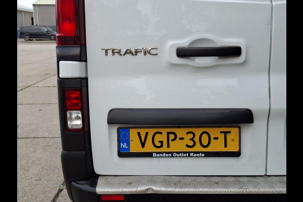 Renault Trafic 2.0 dCi 145 T27 L1H1 Comfort AUTOMAAT / CRUISE CONTROLE / NAVI / CAMERA / 3 ZITS / IMPERIAL Renault Trafic 2.0 dCi 145 T27 L1H1 Comfort AUTOMAAT / CRUISE CONTROLE / NAVI / CAMERA / 3 ZITS / IMPERIAL
