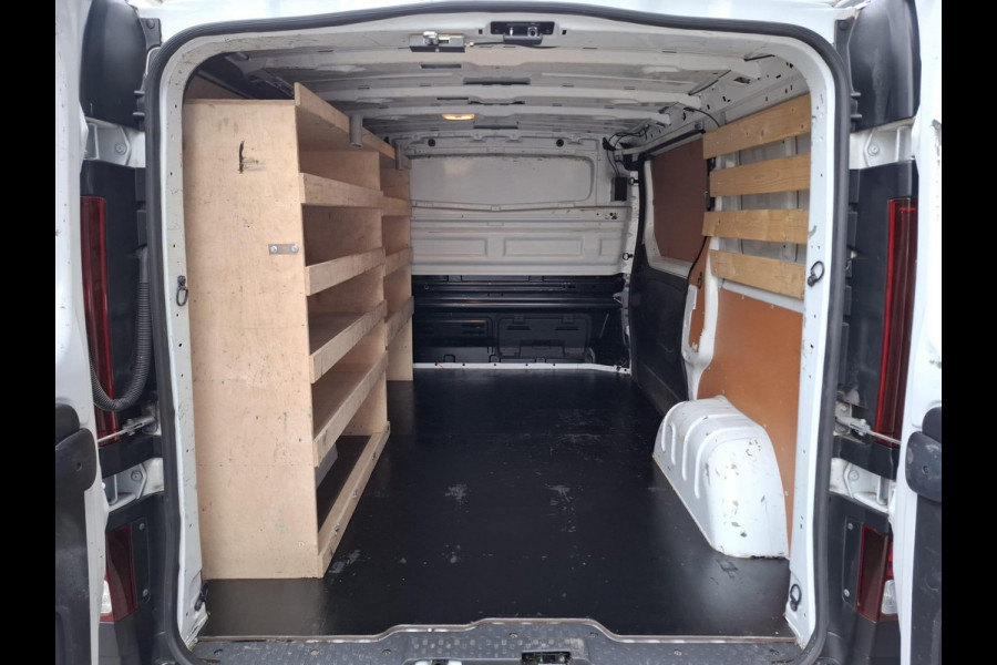 Renault Trafic 2.0 dCi 145 T27 L1H1 Comfort AUTOMAAT / CRUISE CONTROLE / NAVI / CAMERA / 3 ZITS / IMPERIAL Renault Trafic 2.0 dCi 145 T27 L1H1 Comfort AUTOMAAT / CRUISE CONTROLE / NAVI / CAMERA / 3 ZITS / IMPERIAL