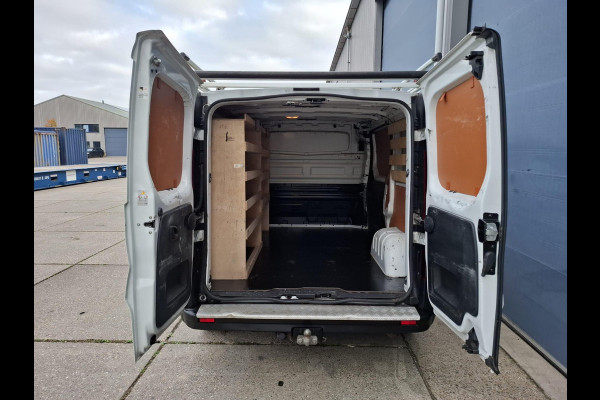 Renault Trafic 2.0 dCi 145 T27 L1H1 Comfort AUTOMAAT / CRUISE CONTROLE / NAVI / CAMERA / 3 ZITS / IMPERIAL Renault Trafic 2.0 dCi 145 T27 L1H1 Comfort AUTOMAAT / CRUISE CONTROLE / NAVI / CAMERA / 3 ZITS / IMPERIAL