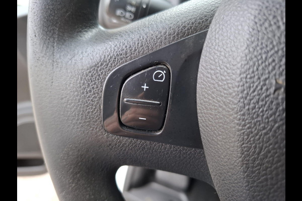 Renault Trafic 2.0 dCi 145 T27 L1H1 Comfort AUTOMAAT / CRUISE CONTROLE / NAVI / CAMERA / 3 ZITS / IMPERIAL Renault Trafic 2.0 dCi 145 T27 L1H1 Comfort AUTOMAAT / CRUISE CONTROLE / NAVI / CAMERA / 3 ZITS / IMPERIAL